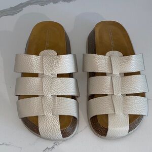 INTENTIONALLY BLANK Cream Textured Sandals
